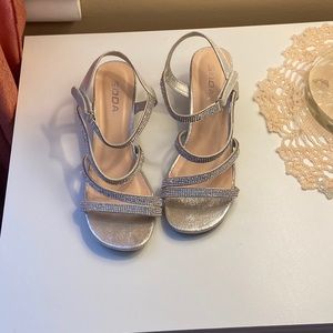 I am selling some media high heels